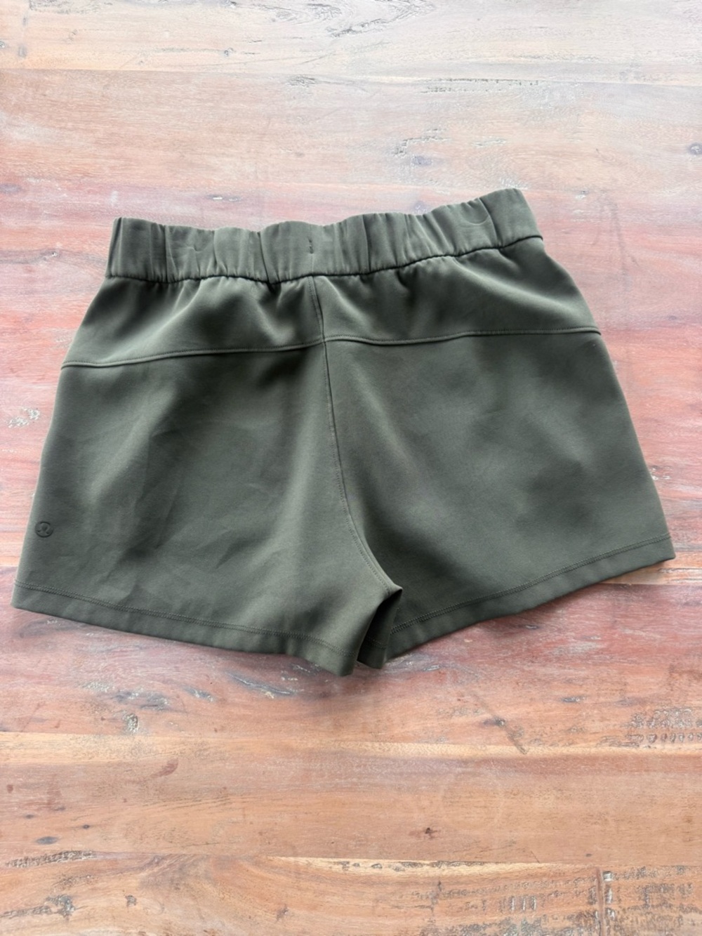 Lululemon On the Fly shorts size 6. LOT OF 5 - Picture 11 of 11